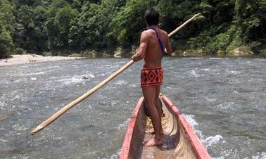 Passeios pela aldeia indígena Rio Chagre Embera no Panamá