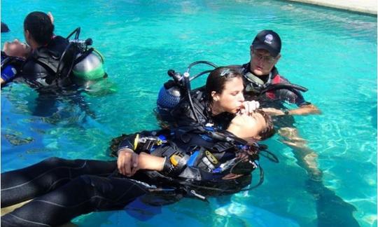 Disfrute de viajes y cursos de buceo en Hikkaduwa, Provincia del Sur