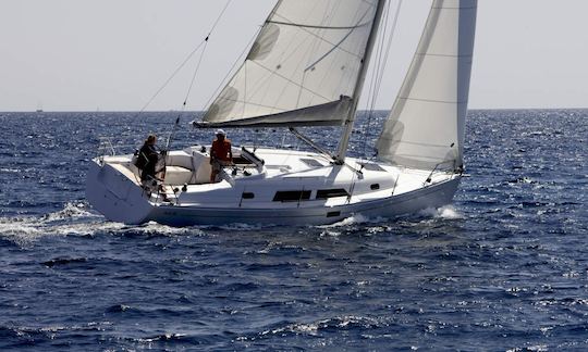 Hanse 370 Cruising Monohull Rental in Valencia, Spain