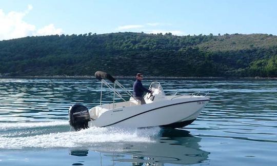 Activ 505 Open Boat for Rent in Trogir, Croatia