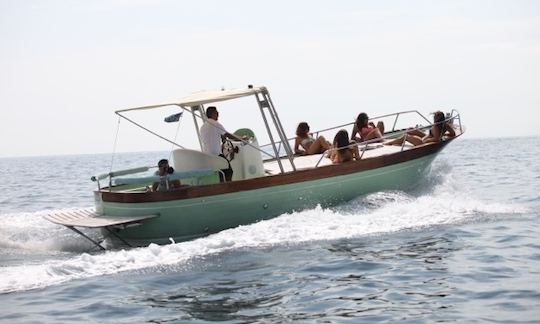 28' Gozzo Boat Charter on Amalfi Coast, Italy