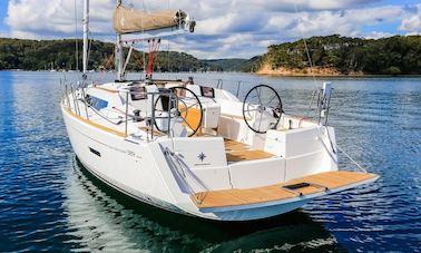 Charter 38ft "Ace of Spades" Sailboat In Šibenik, Croatia