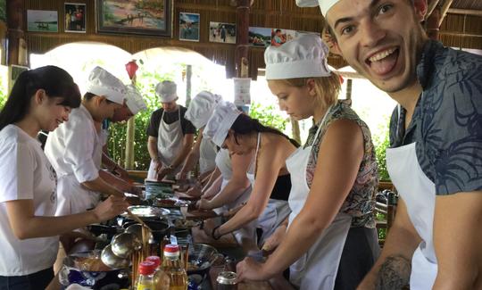 Visita al mercado, paseo en canasta y clase de cocina