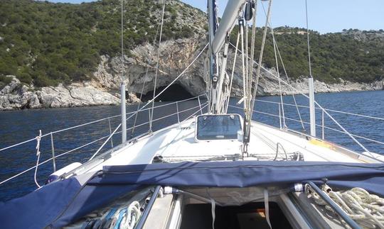 Profitez de Lefkas/Lefkada, en Grèce, à bord d'un monocoque de croisière de 44 pieds