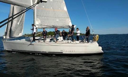 Primeiro monocasco de cruzeiro da Charter 41 em Vestfold, Noruega