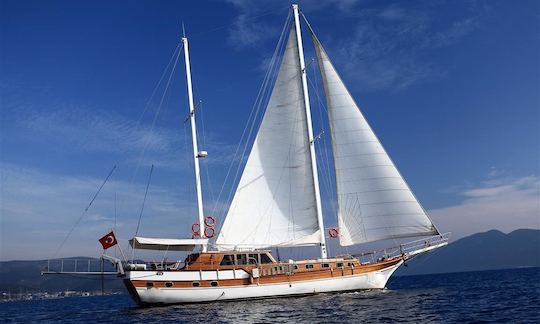 Sailing Gulet for 10 People in Bodrum