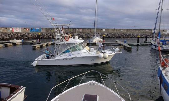 Viaje de pesca en alta mar en Madalena, Portugal, en Luhrs Sport Fisherman de 32 pies