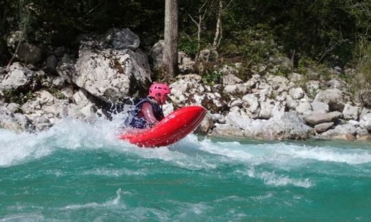 Viagens de hidrovelocidade em Bovec, Eslovênia