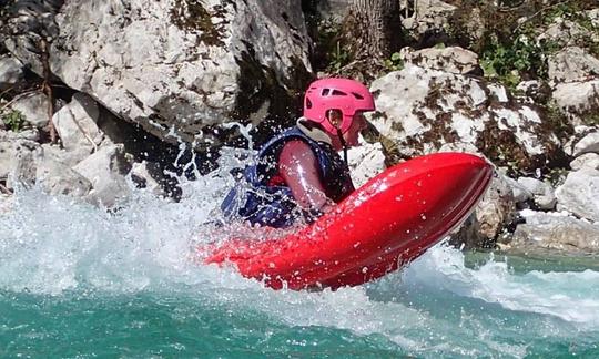 Viagens de hidrovelocidade em Bovec, Eslovênia