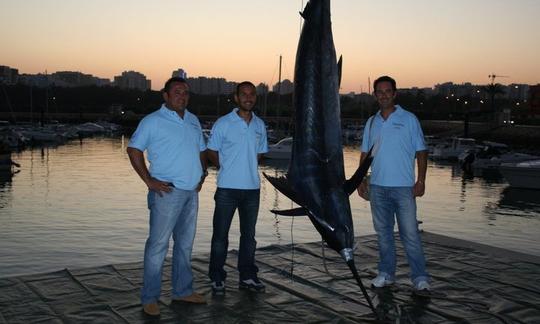 Disfrute de la pesca en Alvor, Portugal, en una cabaña Rodman Cuddy de 33 pies