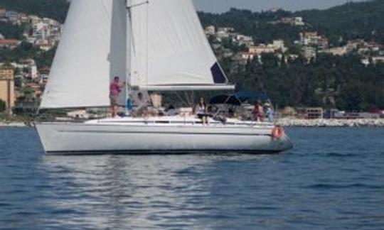 Monocasco Charter 38 Bavaria Cruising en Kavala, Grecia