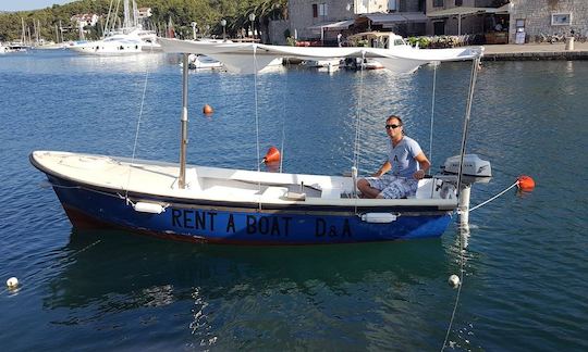 Rent a 5 person Dinghy in Vrboska, Dalmatia for Island Hopping Fun