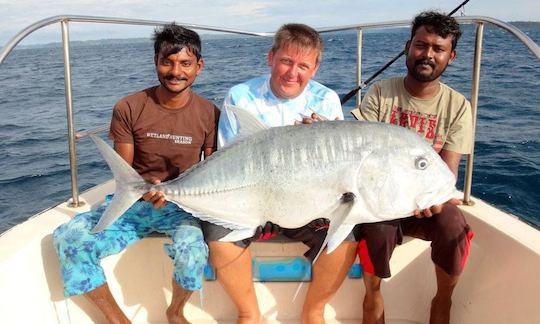 Profitez de la pêche à Port Blair, dans les îles Andaman et Nicobar sur la console centrale de 30 pieds