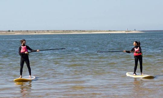 Profitez d'excursions et de leçons de stand up paddleboard à Douro Marina, à Vila Nova de Gaia