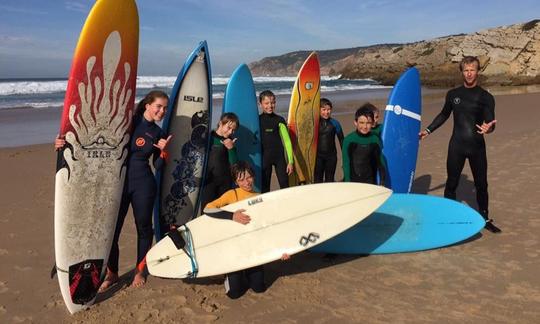 Desfrute de aulas de surf em Cascais, Portugal