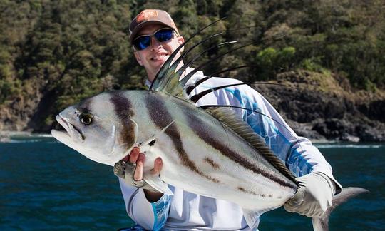 Viagem de pesca memorável no console Stamas Center de 31 pés em Chicá, Panamá