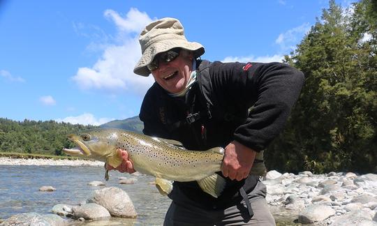 Enjoy Fly Fishing in Collingwood, Rockville Tasman