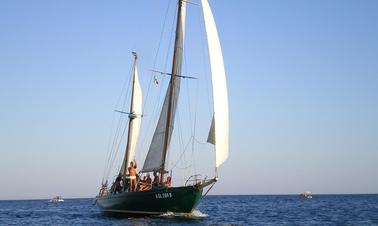 Charter this 49ft Sailing Yacht in Italy