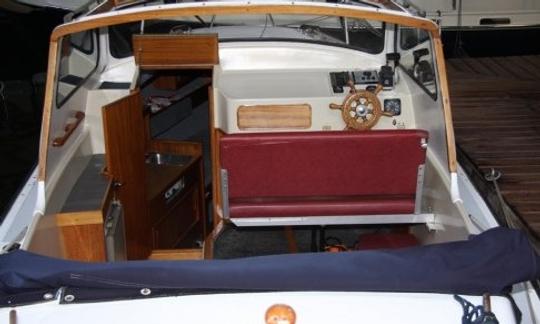 Rent 25' Albin Motor Yacht in Sneek, Friesland