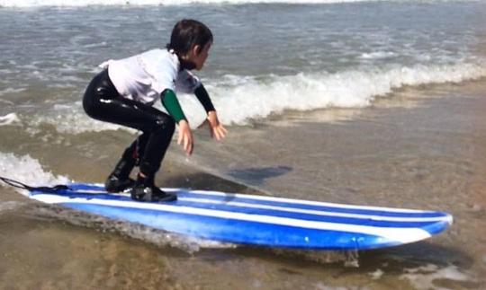 Desfrute de aulas de surf em Oeiras, Portugal