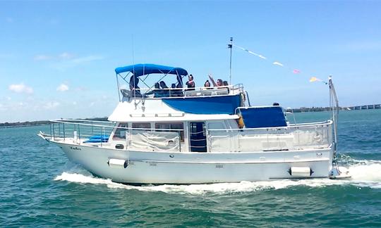 40-ft Albin Motor Yacht for Up to 20 Guests in Miami