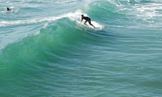 Enjoy Surf Lessons in Atouguia da Baleia, Leiria