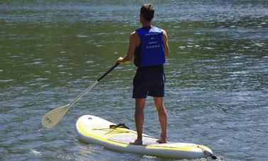 Aproveite o aluguel de stand up paddleboard em Moussac, França