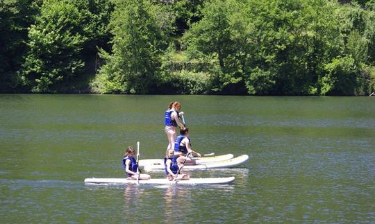 Disfrute de los alquileres de tablas de surf de remo en Moussac, Francia