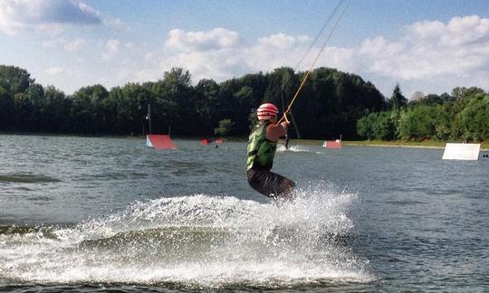 Desfrute de wakeboard em Graz, Áustria