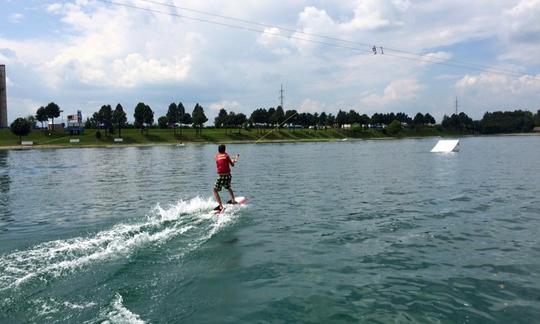 Desfrute de wakeboard em Graz, Áustria