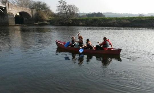 Recorrido diario en canoa por los ríos de Nueva Aquitania