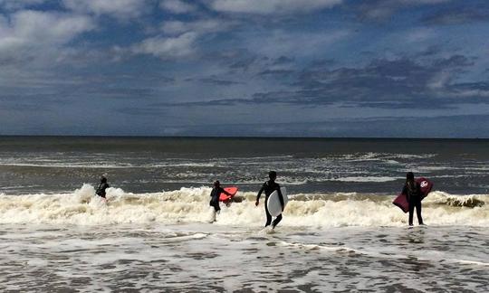 Clases de surf y alquileres en Holanda Septentrional, Países Bajos