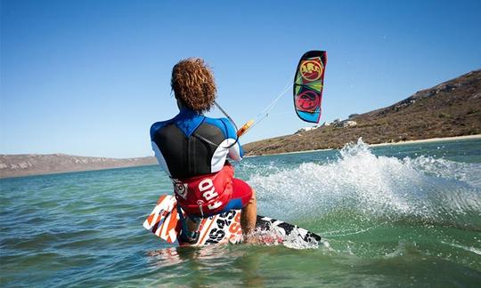 Disfruta de clases de kitesurf en Carqueiranne, Francia