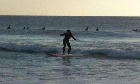 Desfrute de aulas de surf em Lisboa, Portugal