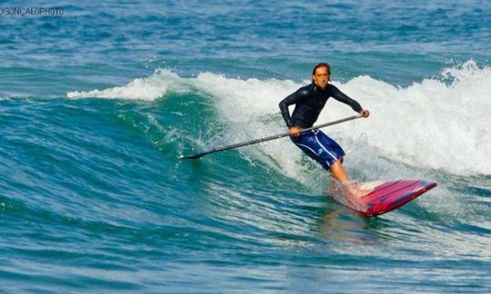 Profitez du surf en stand up paddleboard à Cascais, Lisbonne