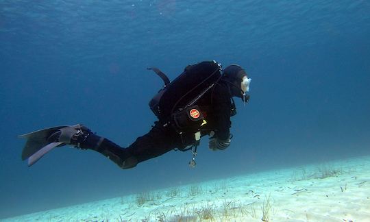 Disfruta de los cursos de buceo en Mellieha, Malta