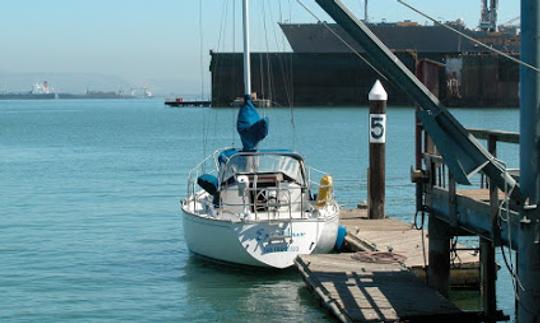 Charter 30ft Sabre Cruising Monohull In Berkeley, California