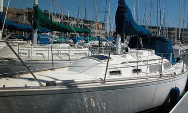 Charter 30ft Sabre Cruising Monohull In Berkeley, California