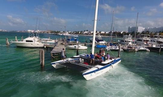 catamaran eagle 22 pax Cancun Isla Mujeres