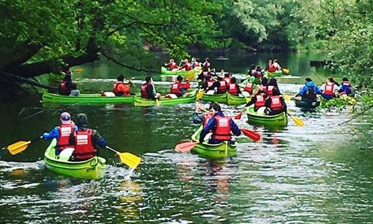 Aproveite o aluguel de canoas em Vayrac, França