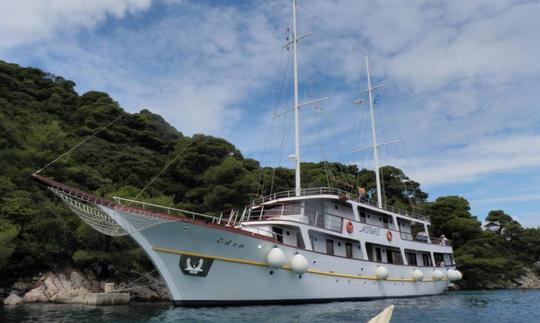 Mega iate à vela Charter 118' MS Eden em Jesenice, Croácia