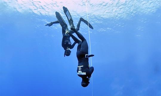 Buceo en caída libre en Split, Croacia