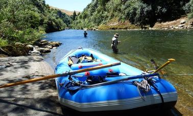 Excursão guiada de pesca de trutas no rio Mohaka em Te Haroto, Nova Zelândia