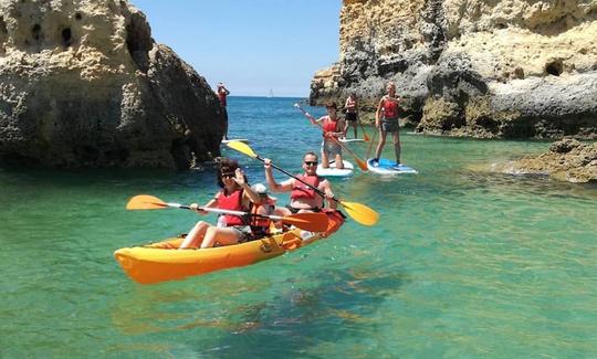 Excursions dans les grottes en kayak à Albufeira, Portugal