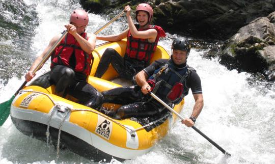 Aventura de rafting en Bidarray, Francia