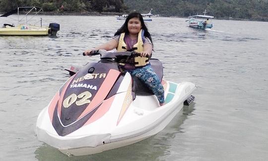 Increíble alquiler asequible de motos acuáticas en Iv Jurai, Sumatera Barat, Indonesia