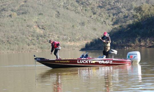 Location de pêche en bateau Bass Boat pour 3 personnes à Beja, Portugal