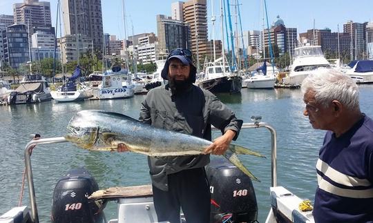 Meilleur charter de pêche pour 8 personnes à Durban, Afrique du Sud