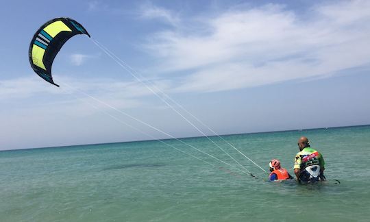 Disfruta de clases de kitesurf en Tarifa, España