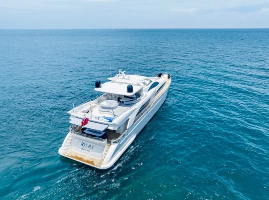 116’ Azimut Mega Yacht